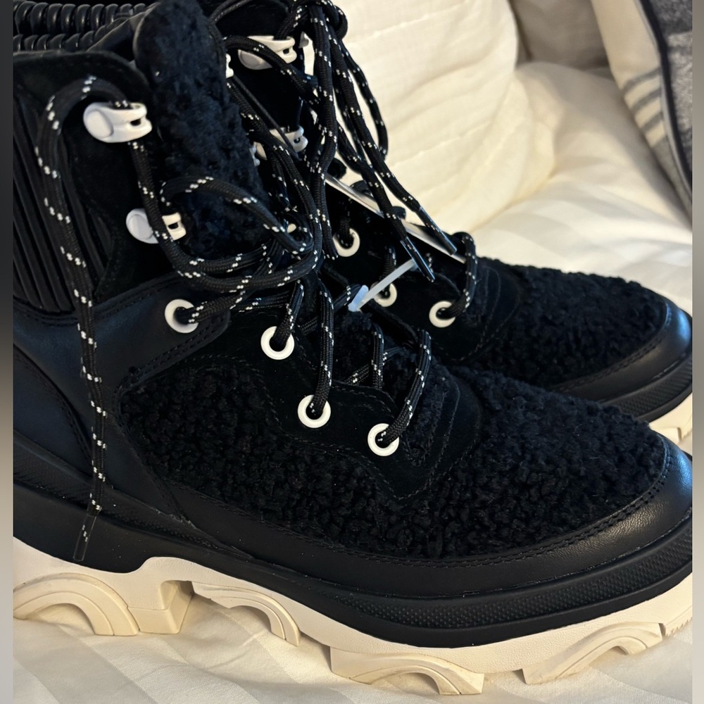 SOREL WATERPROOF ANKLE BOOT
